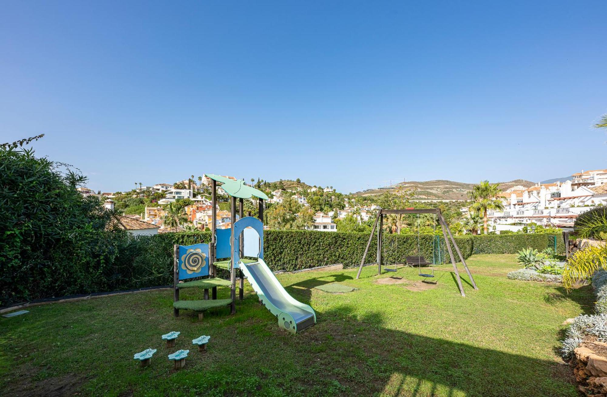 Aloha Royal Marbella, 2br Wonderful In Nueva Andalucia *