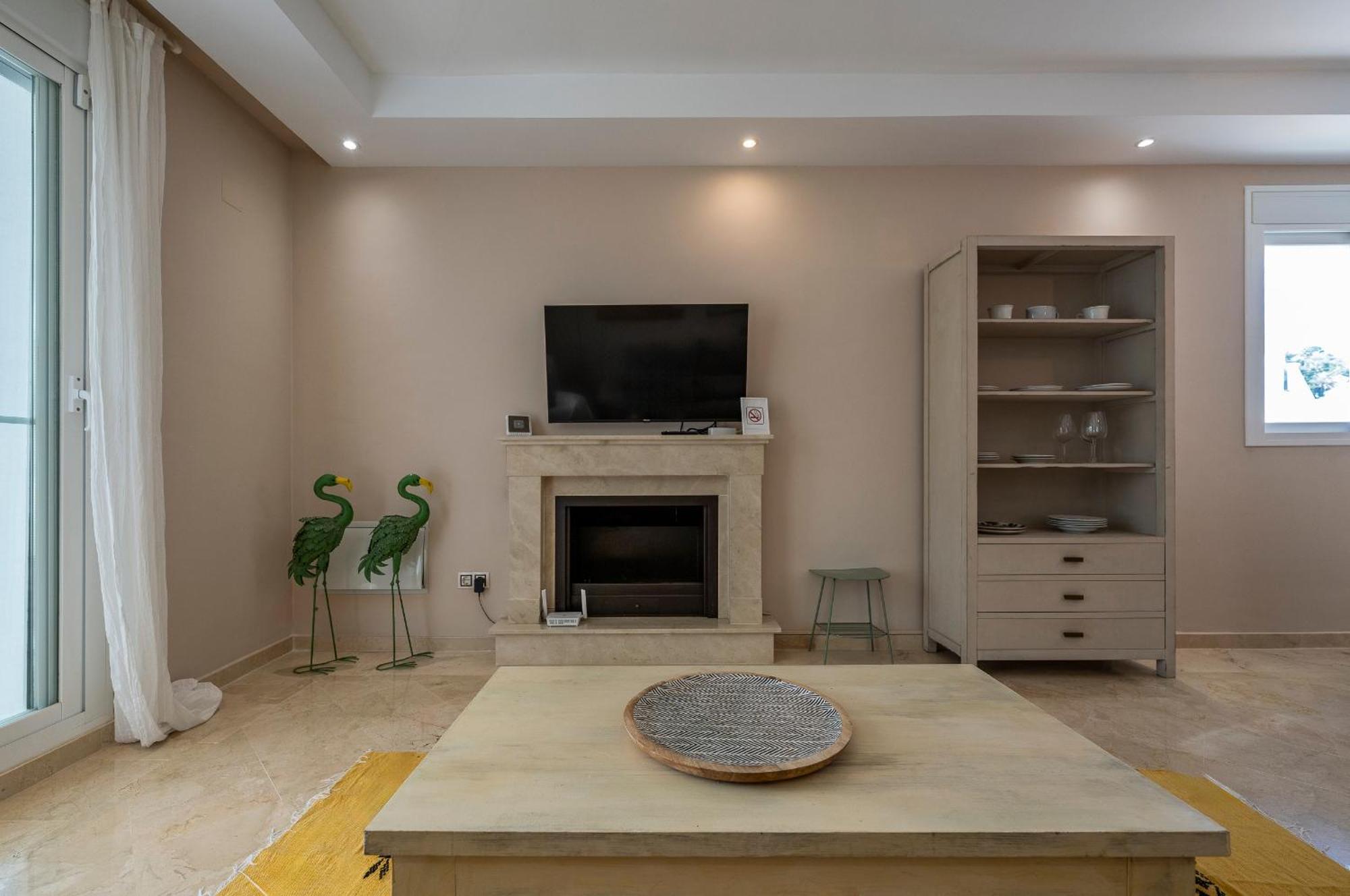 Aloha Royal Marbella, 2br Wonderful In Nueva Andalucia Apartment Marbella