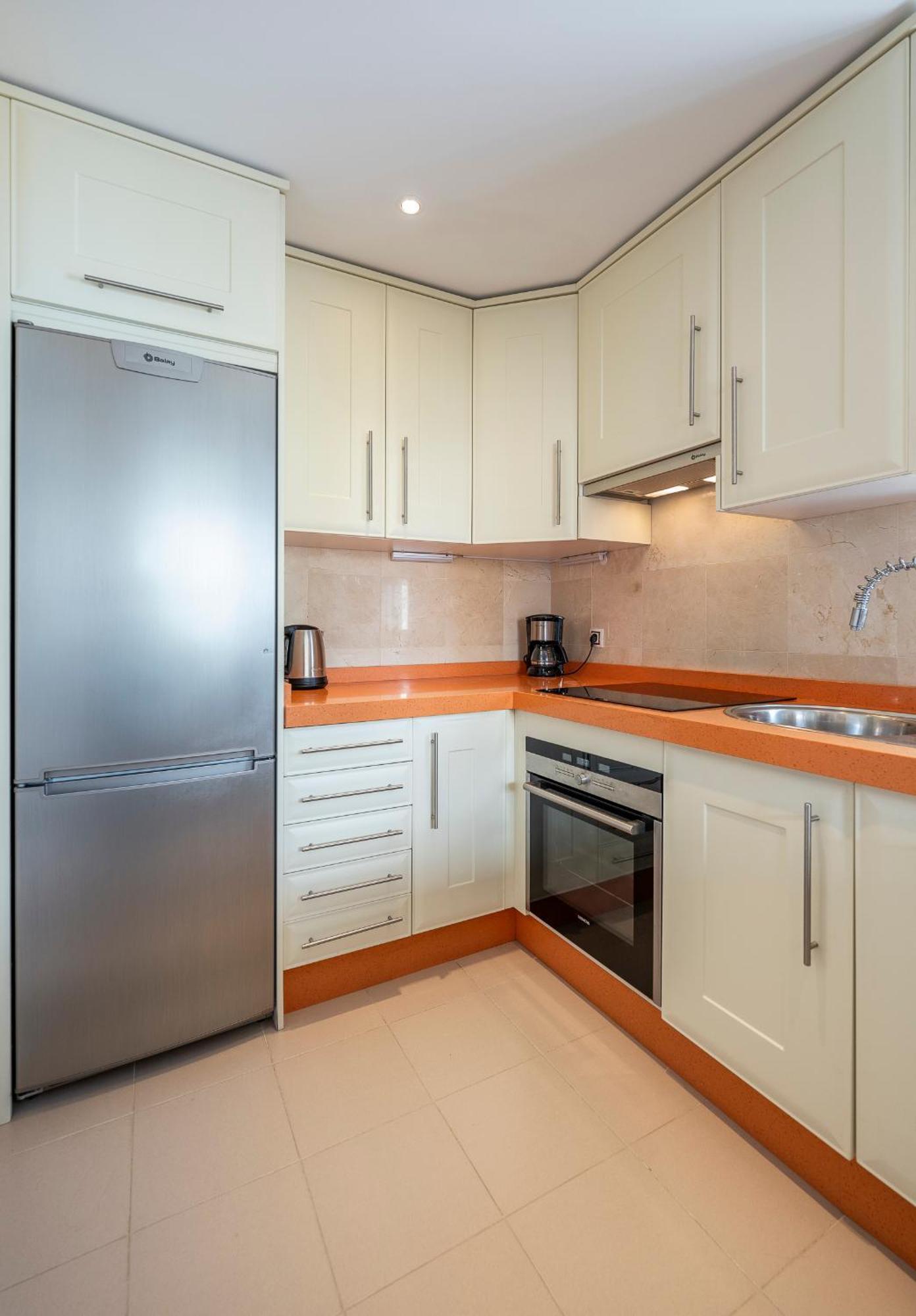 Aloha Royal Marbella, 2br Wonderful In Nueva Andalucia Apartment Marbella
