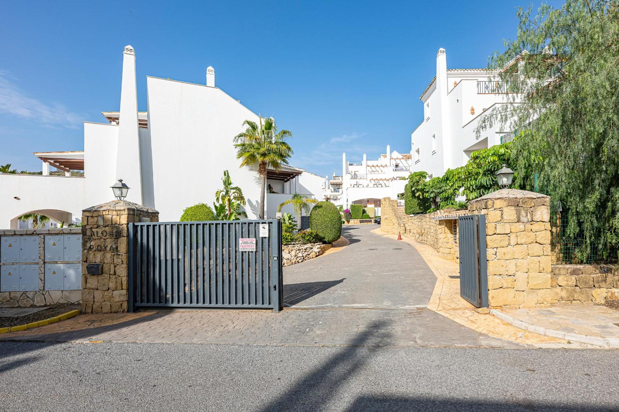 Aloha Royal Marbella, 2br Wonderful In Nueva Andalucia